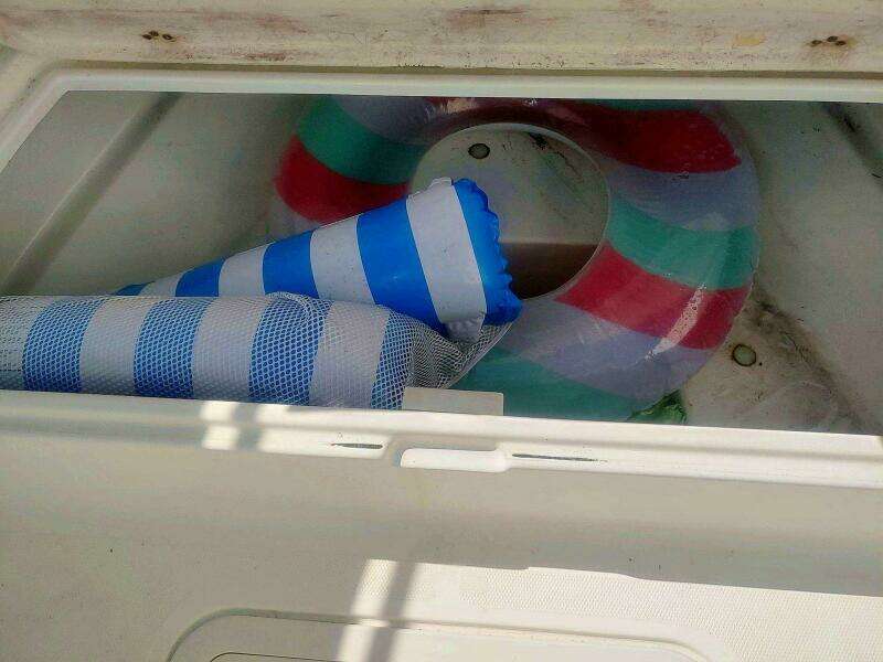 2001 Aquasport 219 CC