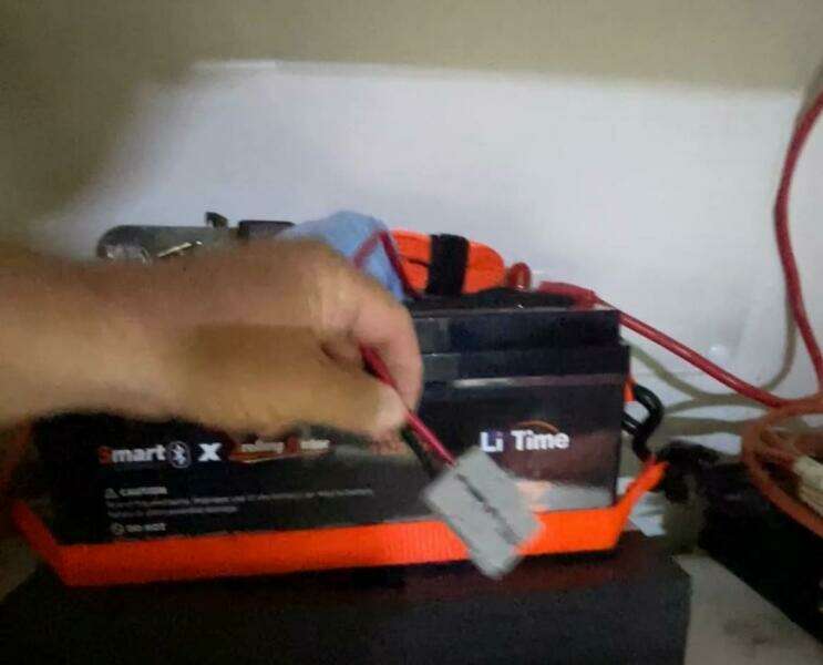 1990 Wellcraft Scarab 30 Cuddy