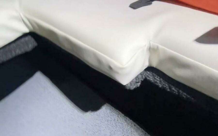 1990 Wellcraft Scarab 30 Cuddy