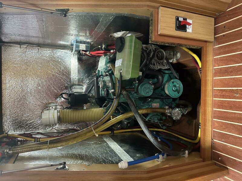 2011 Bavaria 36 Cruiser