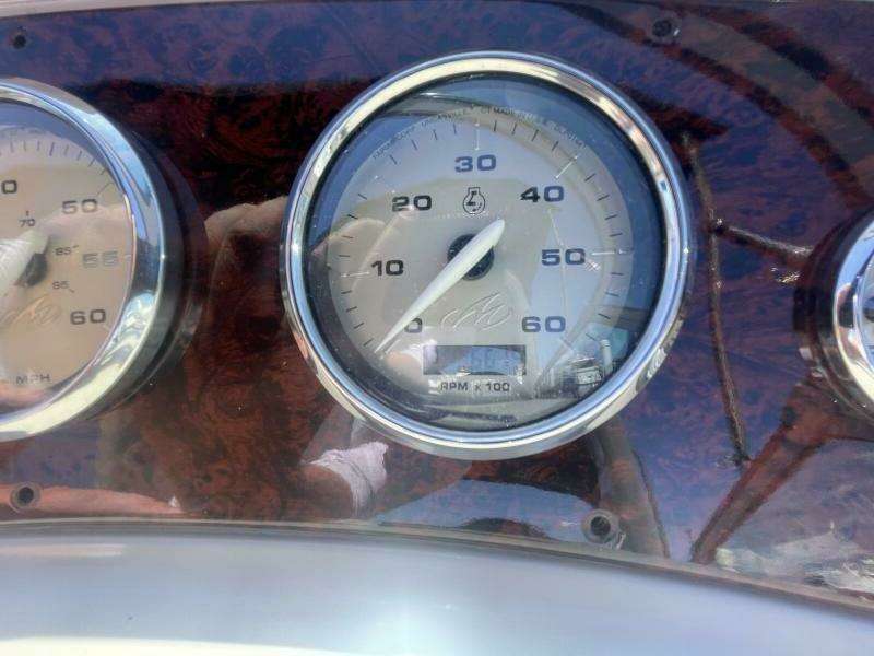 2005 Monterey 322 Cruiser