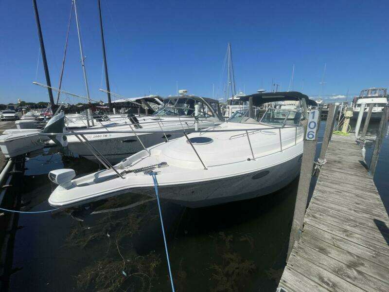 2005 Monterey 322 Cruiser