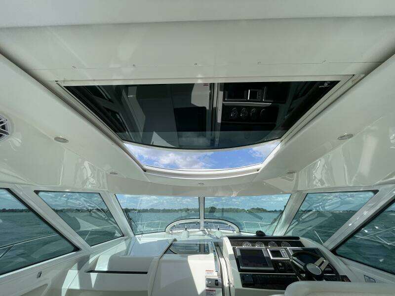 2010 Sea Ray 450 Sundancer