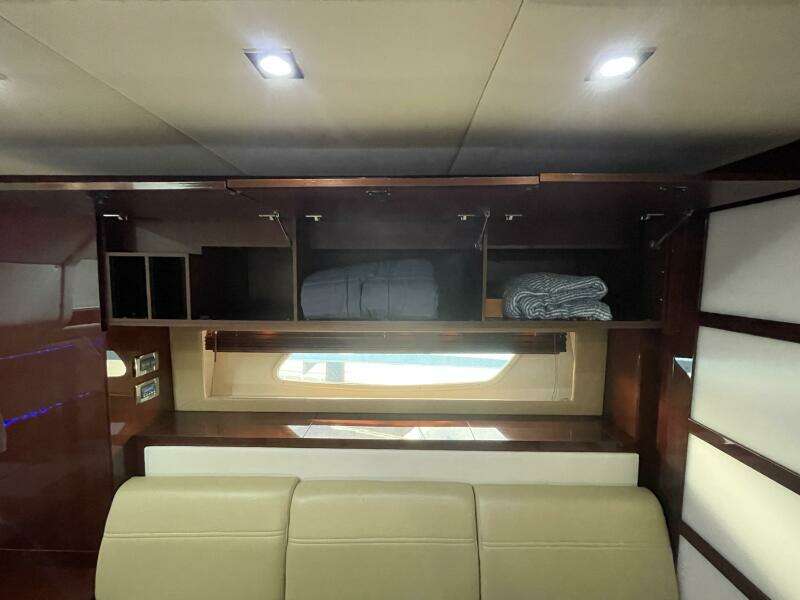 2010 Sea Ray 450 Sundancer