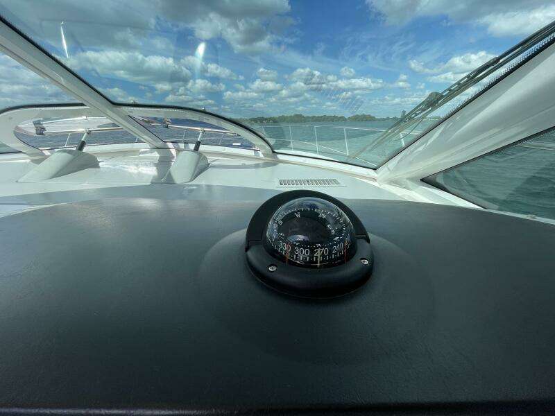 2010 Sea Ray 450 Sundancer