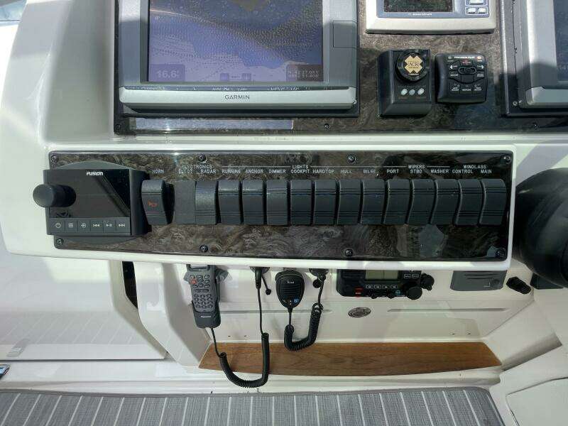 2010 Sea Ray 450 Sundancer