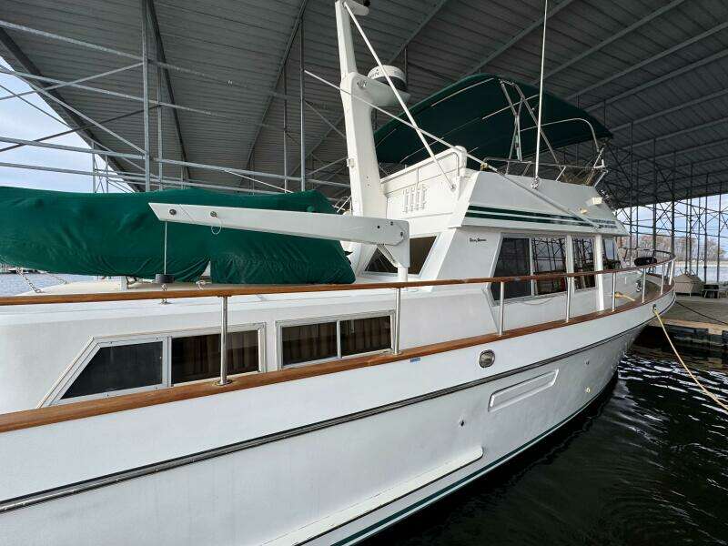 3 1991 Ocean Alexander 456 Knot Yet   Starboard Side 1