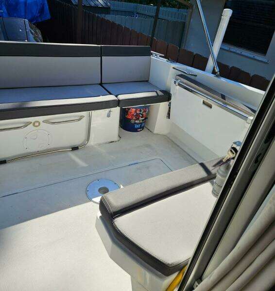 2023 Jeanneau NC795 S2