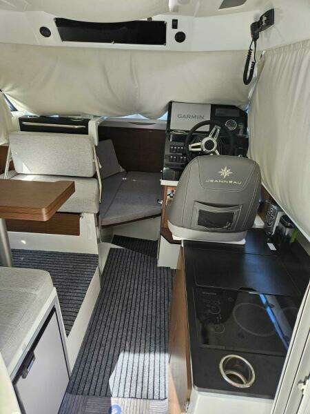 2023 Jeanneau NC795 S2