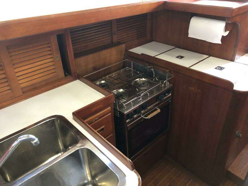 1987 Tayana Mariner 36