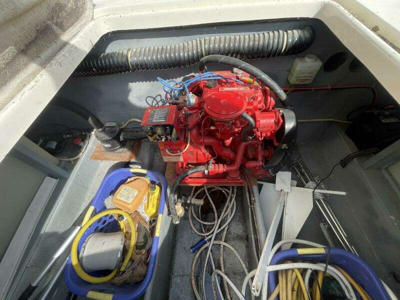 1989 Silverton 37 Convertible