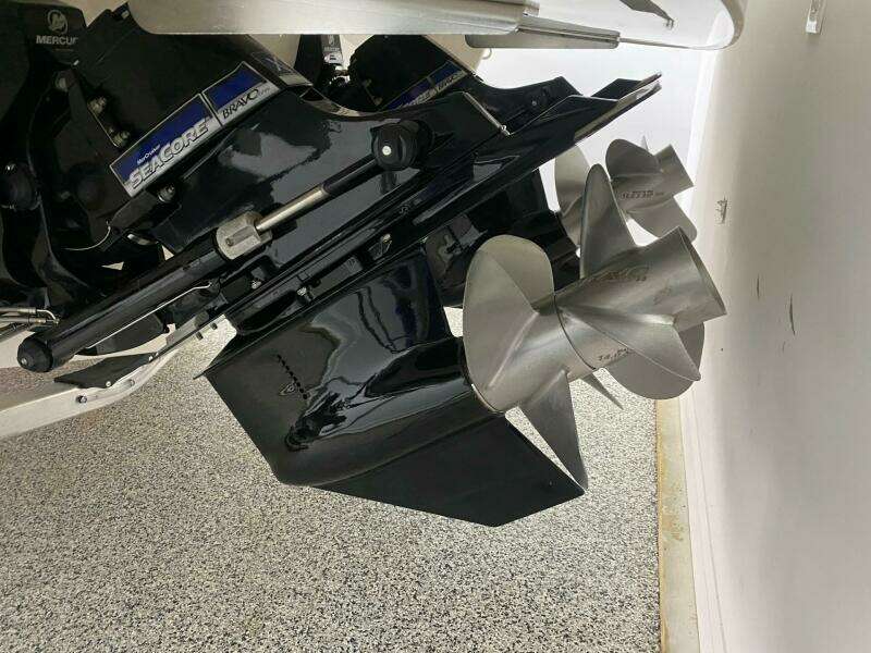 2019 Sea Ray 310 SLX