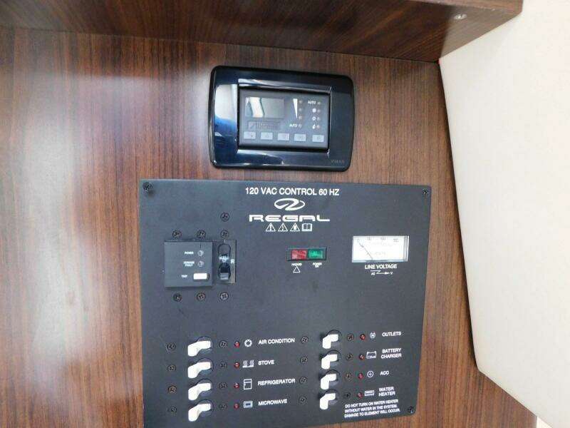 2018 Regal 26 Express