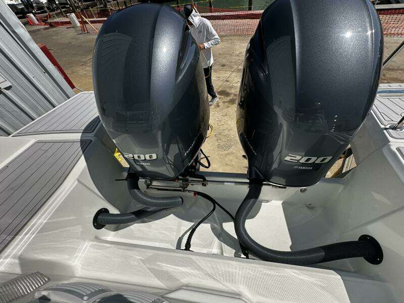 2024 Jeanneau 9.0 Leader