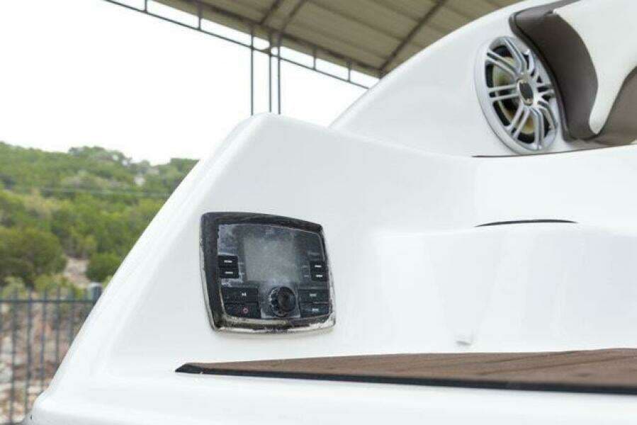 2016 Yamaha Boats 242 Limited E-Series