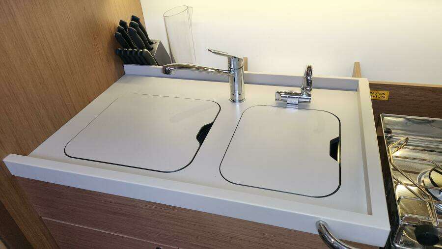 Beneteau Oceanis 46.1