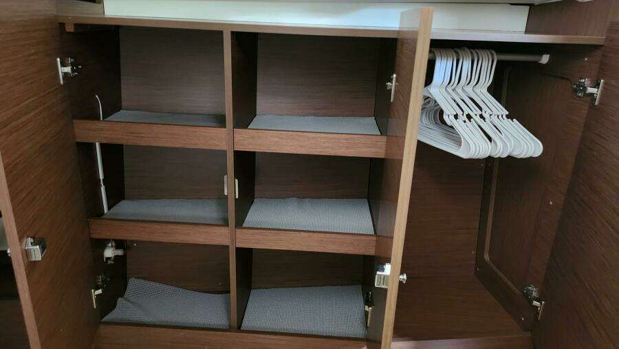 Beneteau Oceanis 46.1