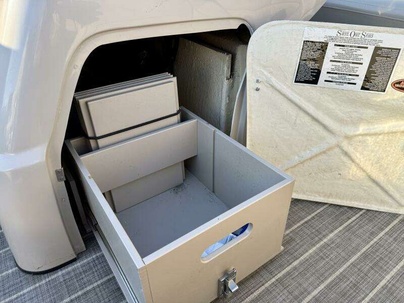 2016 Harris Grand Mariner 250 SLEC Tritoon