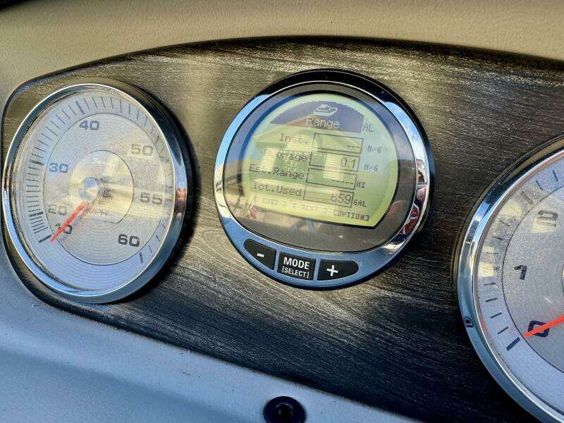 2016 Harris Grand Mariner 250 SLEC Tritoon