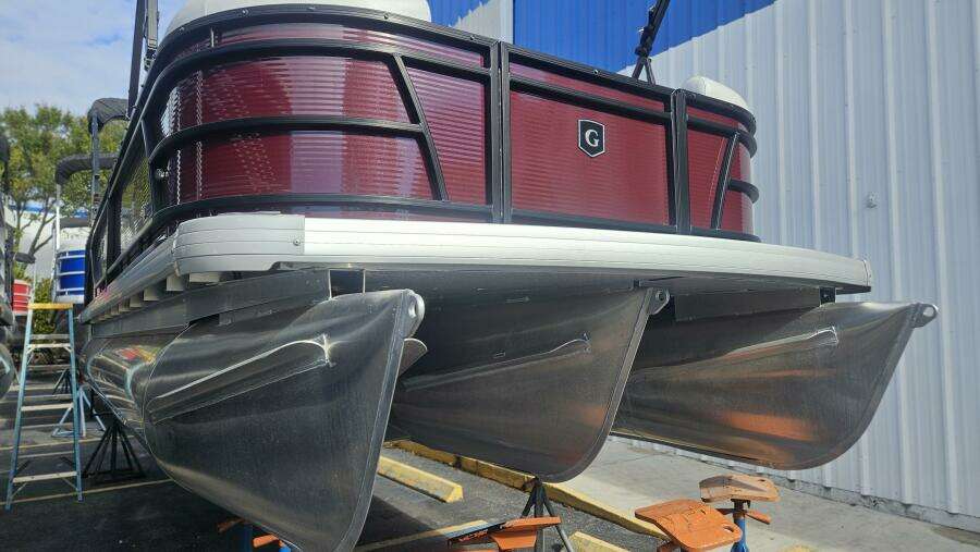 2024 Godfrey Sweetwater 2286