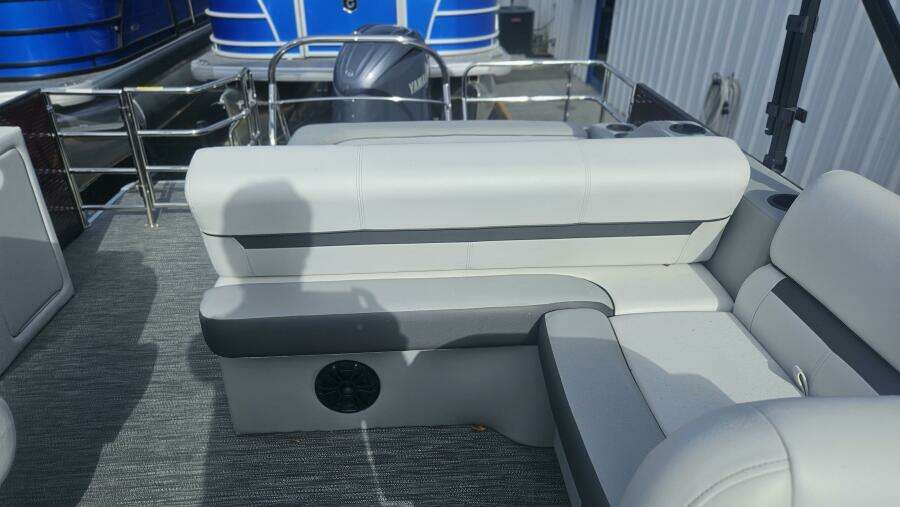 2024 Godfrey Sweetwater 2286