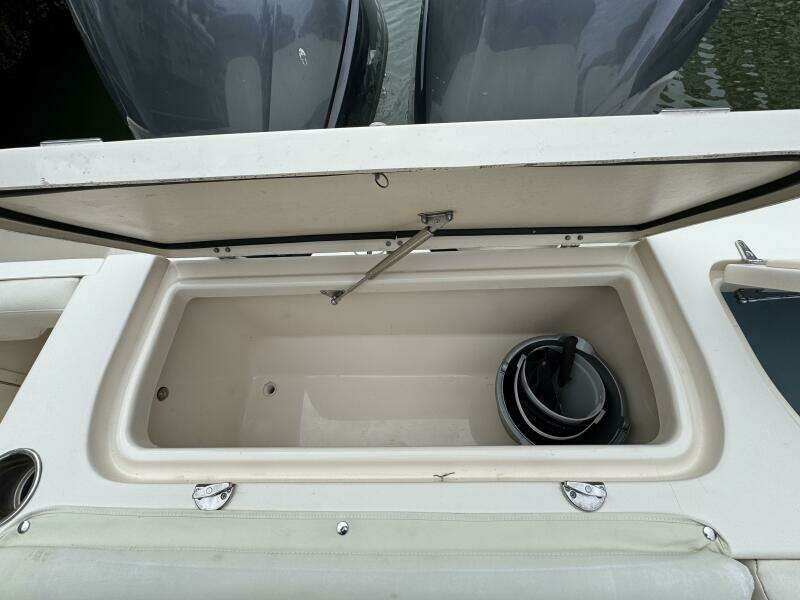 2021 Grady-White Freedom 285