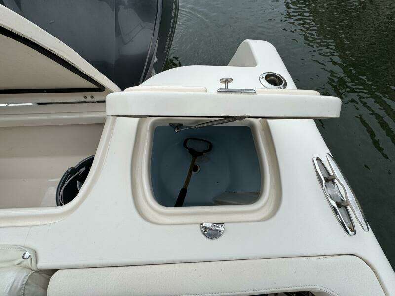 2021 Grady-White Freedom 285