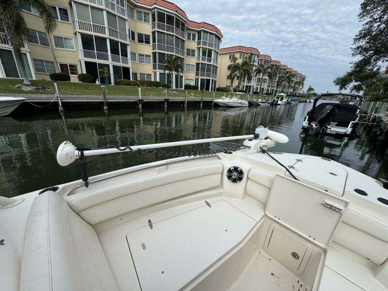 2021 Grady-White Freedom 285