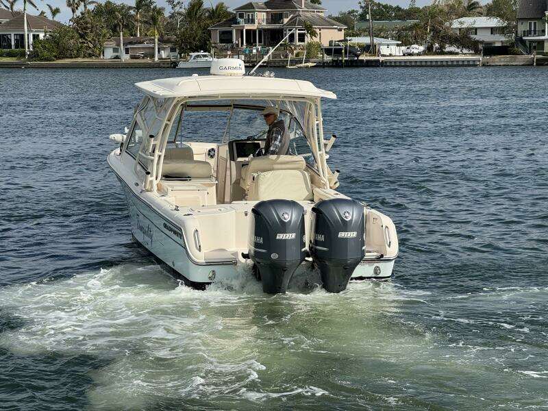 2021 Grady-White Freedom 285