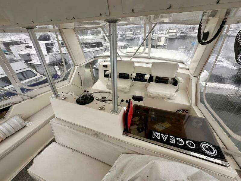 1989 Viking 44 Motor Yacht