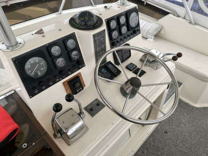1989 Viking 44 Motor Yacht