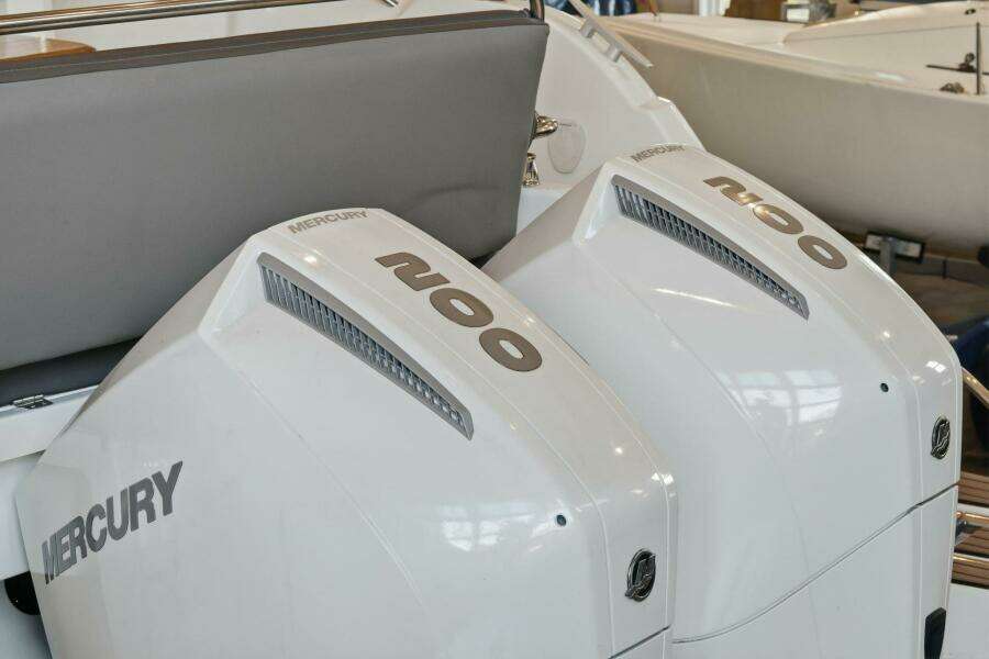 2022 Beneteau Antares 9