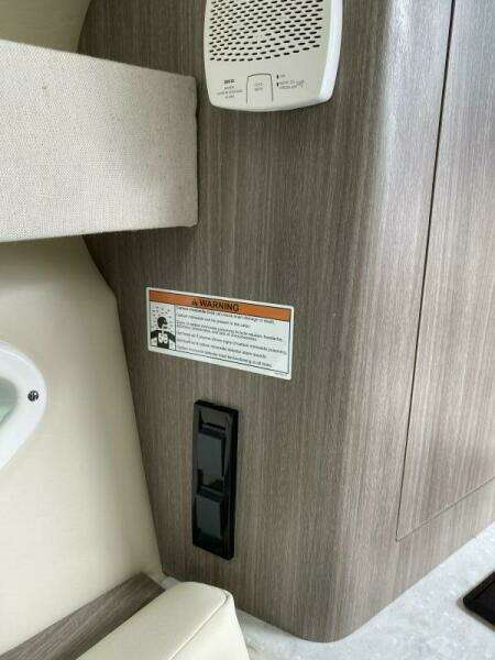 2020 Regal 28 Express