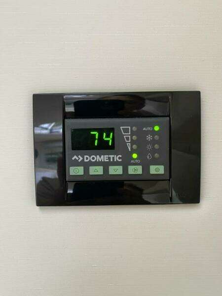 2020 Regal 28 Express