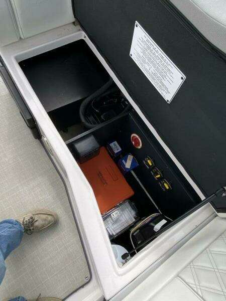 2020 Regal 28 Express