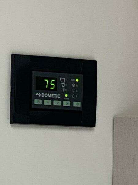 2020 Regal 28 Express