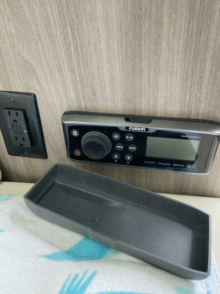 2020 Regal 28 Express