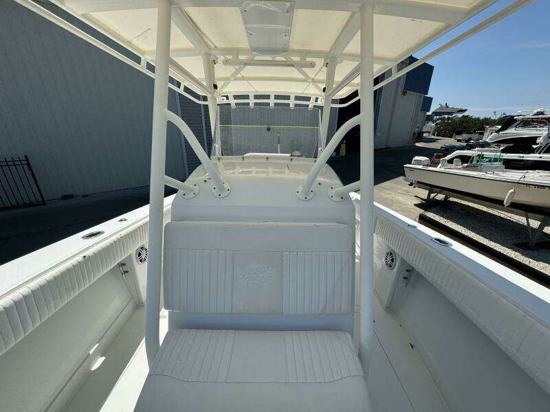 2006 Jupiter 31 CC Forward Seating