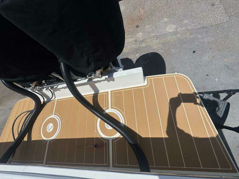 2006 Jupiter 31 CC Forward Seating