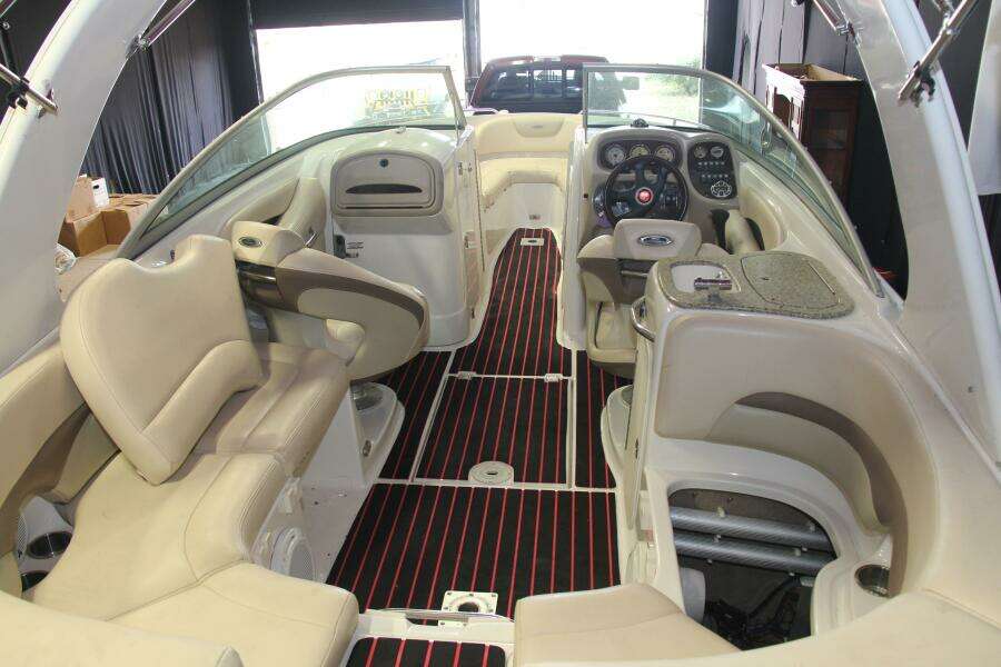 2006 Chaparral 256 SSi