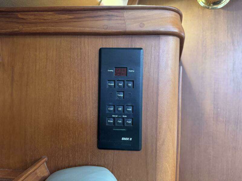 1999 Island Packet 45