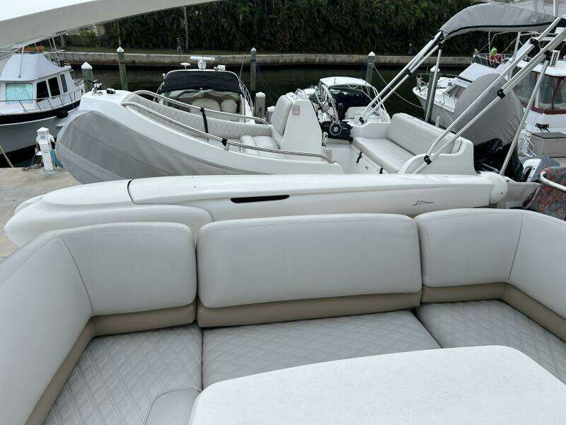 2008 Princess 67 Flybridge