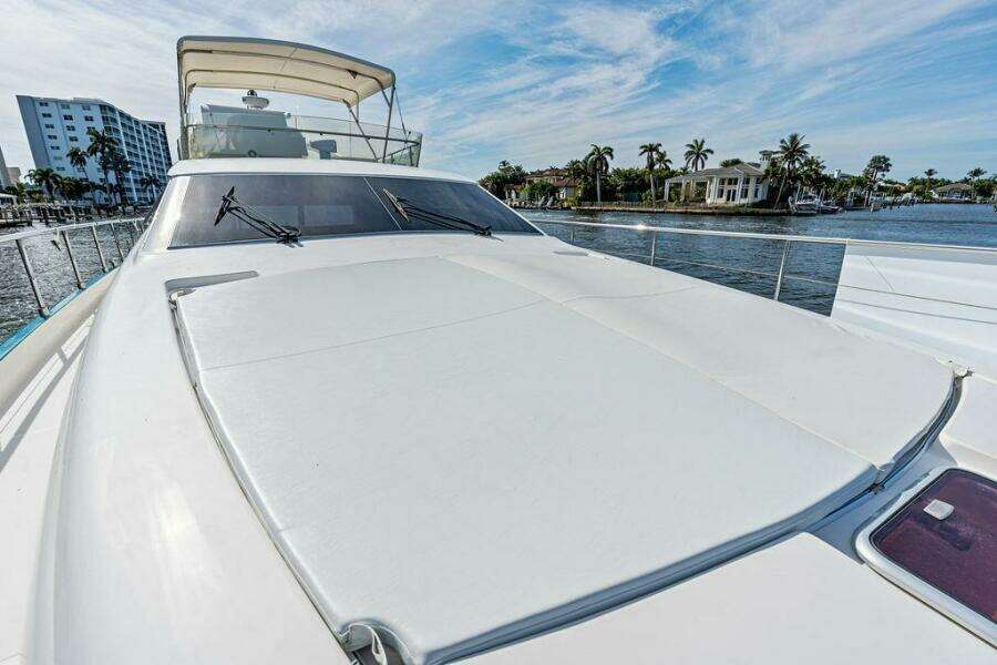 2003 Ferretti Yachts 62