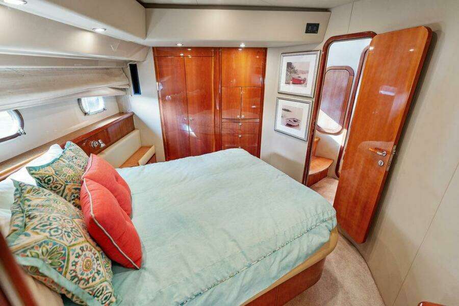 2003 Ferretti Yachts 62