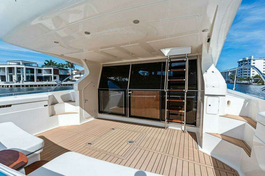 2003 Ferretti Yachts 62