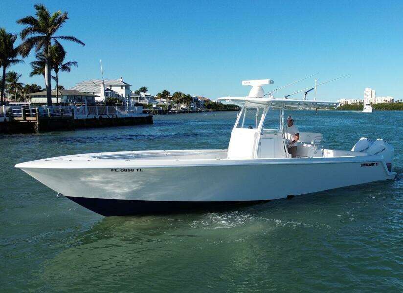 32 ST Contender 2023 Profile Port Forward