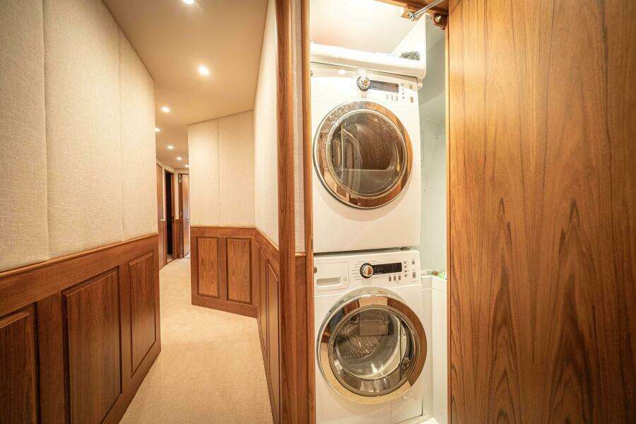 2020 Merritt 86' Sportfish