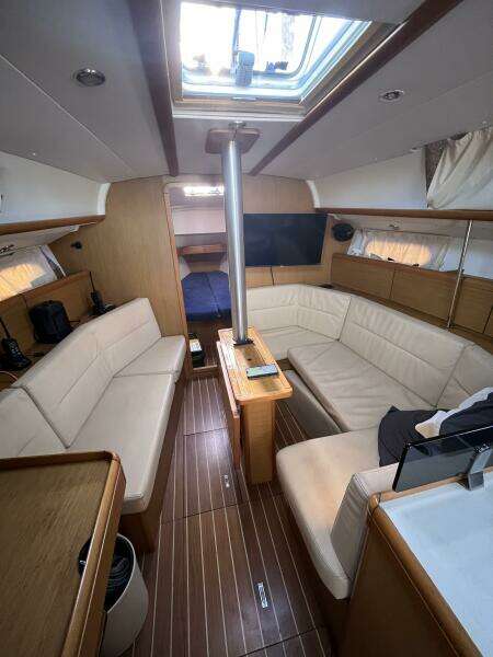 2009 Jeanneau 36i