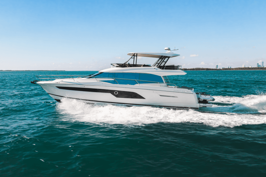 2020 Prestige 520 FLYBRIDGE