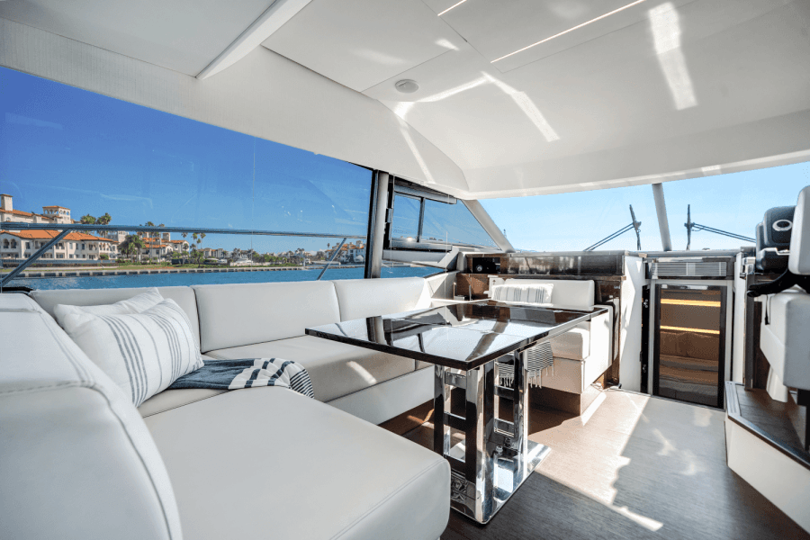 2020 Prestige 520 FLYBRIDGE